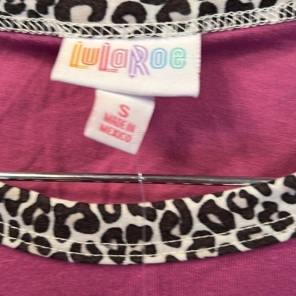 LALAROE Simply Comfortable Tee Shirt, SZ S, 60% Cotton, 40% Polyester, Very Soft - Picture 5 of 5